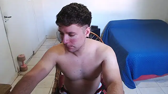 ferrari1996 online show from December 16, 7:19 pm