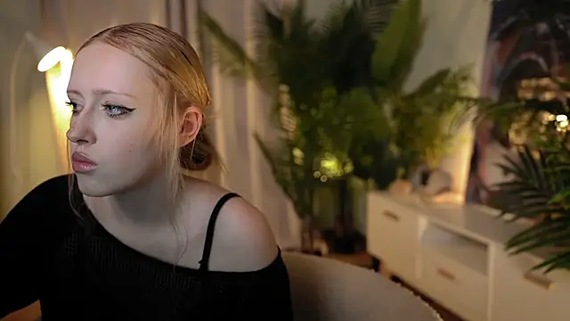 rosy petal online show from September 8, 8:19 pm