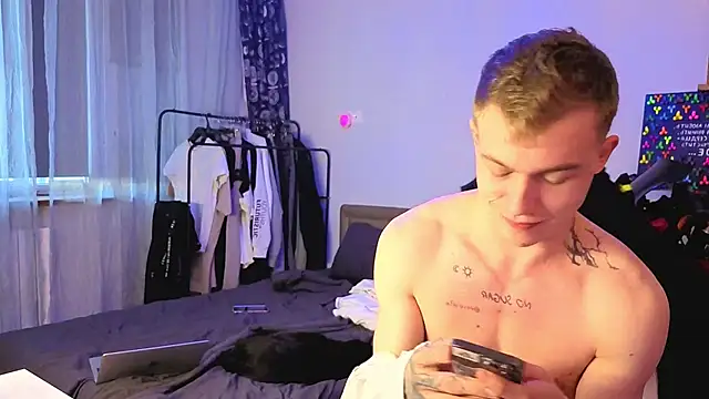 c10h15on1 online show from March 20, 10:31 am