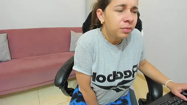 CataleyaAmaya online show from November 2, 11:56 am