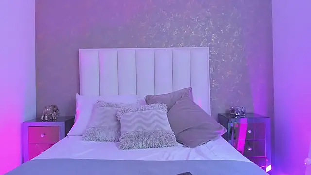 KaylieBrooks online show from February 23, 7:22 pm