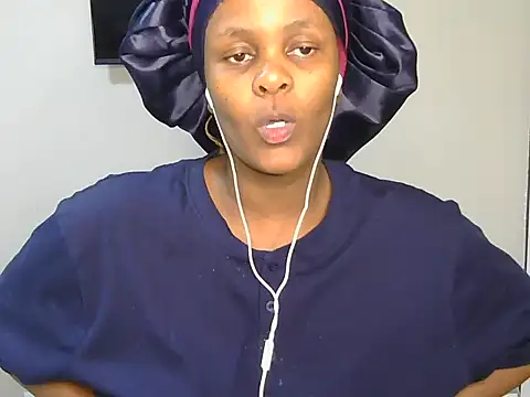 Sultry Booty online show from October 18, 3:57 pm