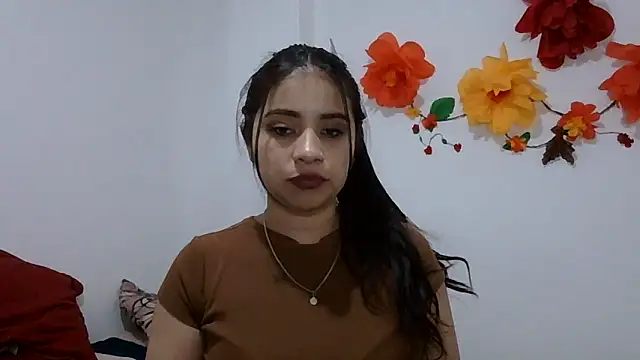 ValerieLove  online show from May 22, 11:49 am
