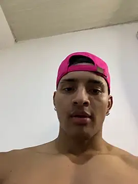 Snapshot of Smith_Fitness chatting on May 22, 3:28 pm Smith Fitness online show from May 22, 3:28 pm