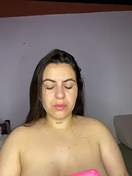 Snapshot of Sara_B_Sexual chatting on October 23, 11:09 am Sara B Sexual online show from October 23, 11:09 am