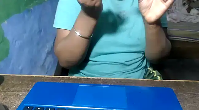 Snapshot of DearKimmi chatting on March 5, 9:15 pm DearKimmi online show from March 5, 9:15 pm