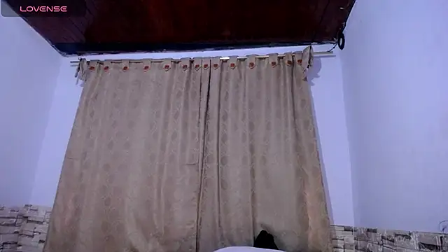 DaraKat18 online show from February 11, 10:04 pm