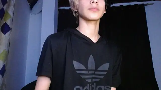 DaraKat18 online show from June 16, 1:41 am
