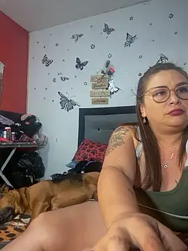 Snapshot of anythompsom chatting on January 15, 9:51 pm anythompsom online show from January 15, 9:51 pm