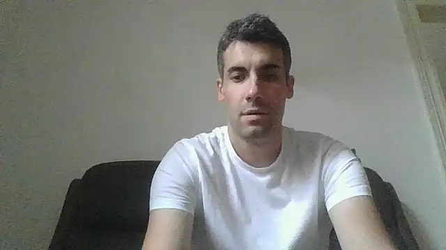 Snapshot of JulioIsHere4you chatting on September 13, 1:44 pm JulioIsHere4you online show from September 13, 1:44 pm