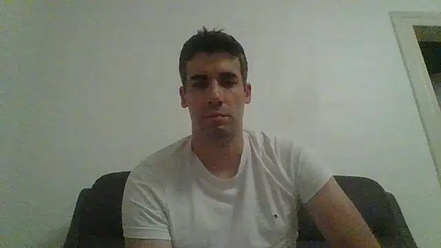 Snapshot of JulioIsHere4you chatting on September 21, 3:52 am JulioIsHere4you online show from September 21, 3:52 am
