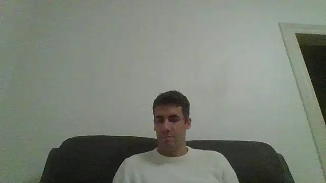 Snapshot of JulioIsHere4you chatting on September 27, 1:10 am JulioIsHere4you online show from September 27, 1:10 am