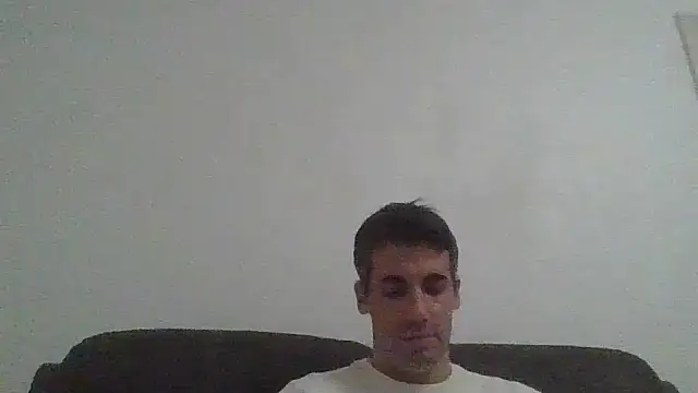 Snapshot of JulioIsHere4you chatting on October 5, 5:33 pm JulioIsHere4you online show from October 5, 5:33 pm