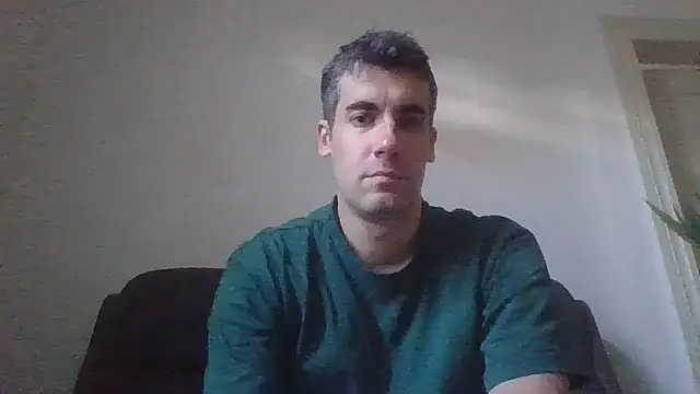 Snapshot of JulioIsHere4you chatting on November 11, 11:10 am JulioIsHere4you online show from November 11, 11:10 am