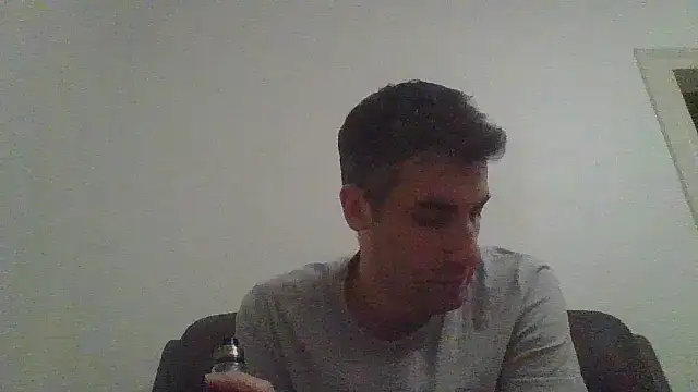 Snapshot of JulioIsHere4you chatting on November 13, 4:06 pm JulioIsHere4you online show from November 13, 4:06 pm