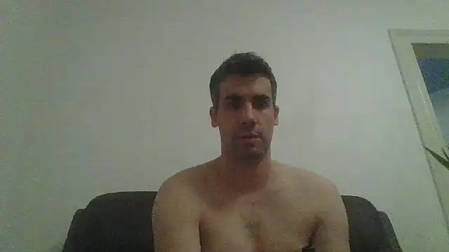 Snapshot of JulioIsHere4you chatting on November 14, 11:20 am JulioIsHere4you online show from November 14, 11:20 am