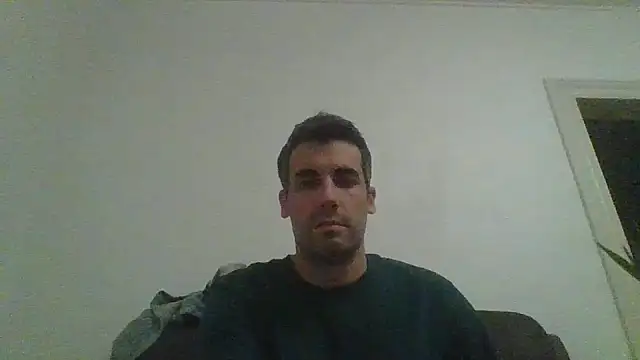 Snapshot of JulioIsHere4you chatting on November 18, 11:15 pm JulioIsHere4you online show from November 18, 11:15 pm