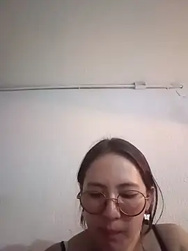 Bella Sumers online show from May 1, 6:56 pm