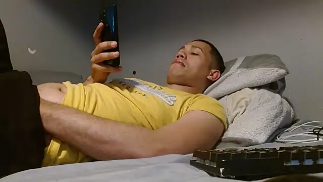 skiner222asd online show from April 16, 2:01 am