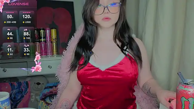 hornyprincess19 online show from December 18, 10:54 am