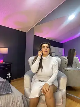 Samantha Milf   online show from February 19, 7:43 pm