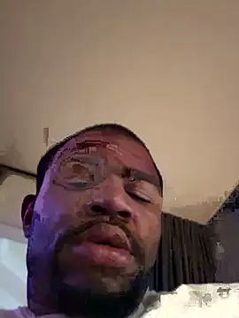 kingtaydo online show from February 21, 8:15 am