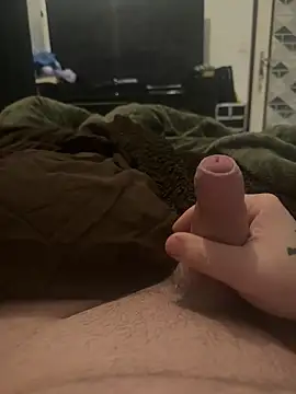 Snapshot of Badking9377 chatting on December 17, 10:32 am Badking9377 online show from December 17, 10:32 am