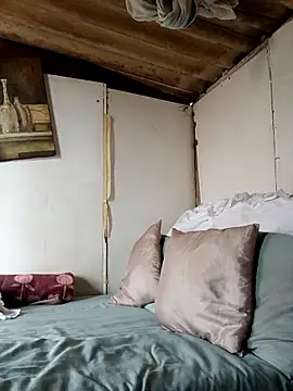 SeductiveDick1997 online show from September 28, 8:42 am