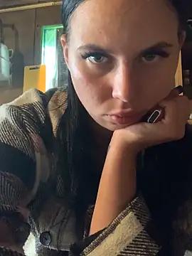 Snapshot of ksenia123 chatting on September 18, 12:07 pm ksenia123 online show from September 18, 12:07 pm