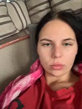 Snapshot of ksenia123 chatting on November 1, 7:10 am ksenia123 online show from November 1, 7:10 am