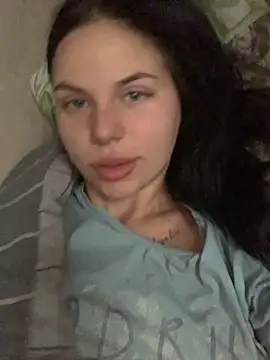 Snapshot of ksenia123 chatting on November 5, 7:08 am ksenia123 online show from November 5, 7:08 am