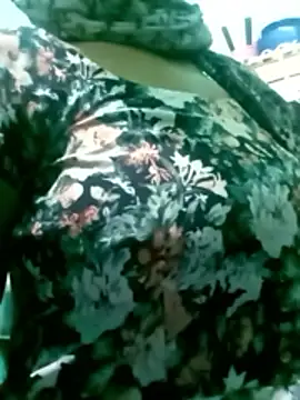 Snapshot of your_favourite_bhabhi chatting on November 9, 1:42 pm your favourite bhabhi online show from November 9, 1:42 pm