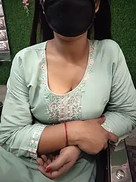 Snapshot of your_favourite_bhabhi chatting on July 2, 7:14 am your favourite bhabhi online show from July 2, 7:14 am