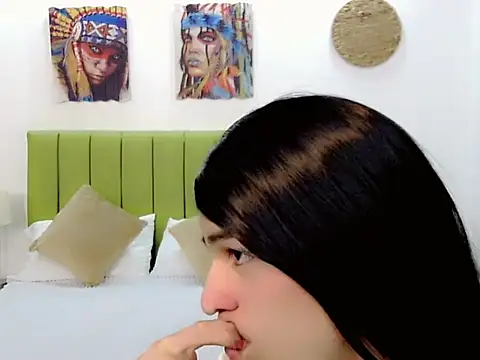 Snapshot of babysharol18 chatting on October 24, 8:38 pm babysharol18 online show from October 24, 8:38 pm