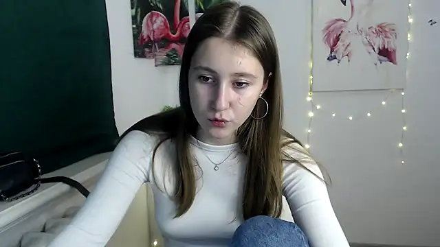 Snapshot of Milka_kamila chatting on October 15, 12:49 pm Milka kamila online show from October 15, 12:49 pm