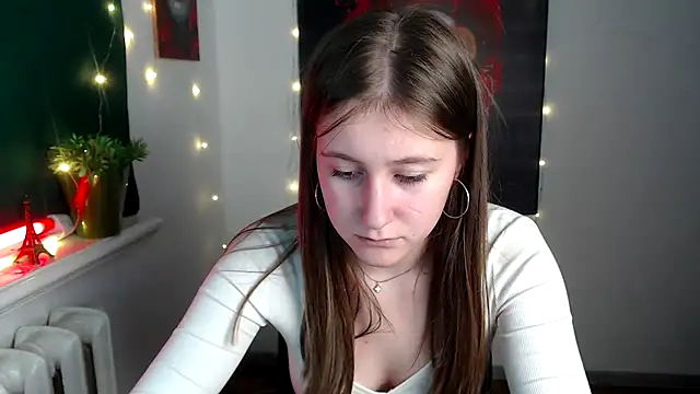Snapshot of Milka_kamila chatting on November 29, 4:32 pm Milka kamila online show from November 29, 4:32 pm