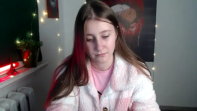 Snapshot of Milka_kamila chatting on December 4, 9:51 am Milka kamila online show from December 4, 9:51 am
