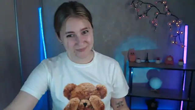 Snapshot of Milka_kamila chatting on June 11, 12:58 pm Milka kamila online show from June 11, 12:58 pm