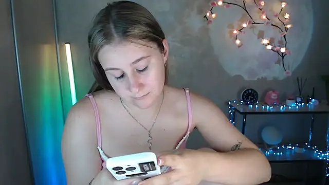 Milka kamila online show from July 26, 12:34 pm