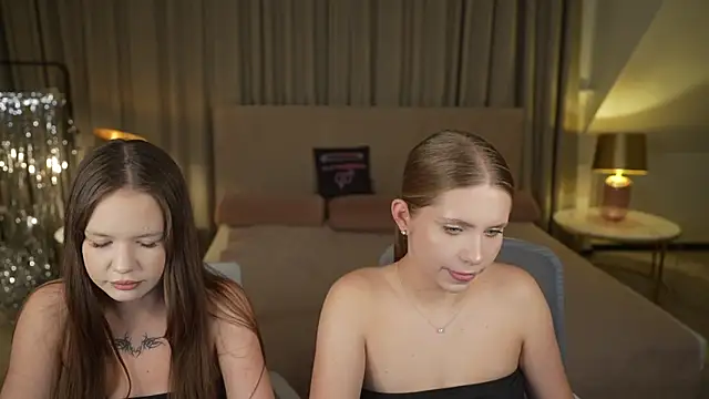 Snapshot of Tiana_Princesss chatting on November 19, 7:25 pm Tiana Princesss online show from November 19, 7:25 pm