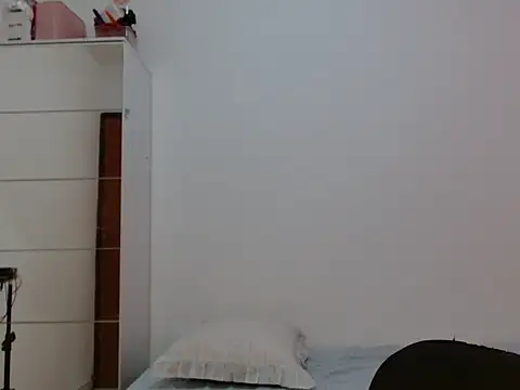 ApenasLys online show from July 15, 1:55 am