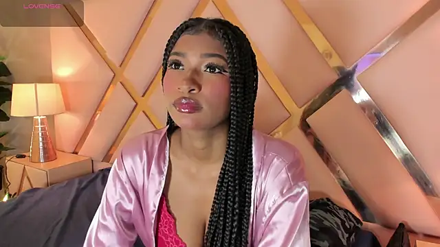 Snapshot of SophiaBloss chatting on October 30, 4:03 am SophiaBloss online show from October 30, 4:03 am