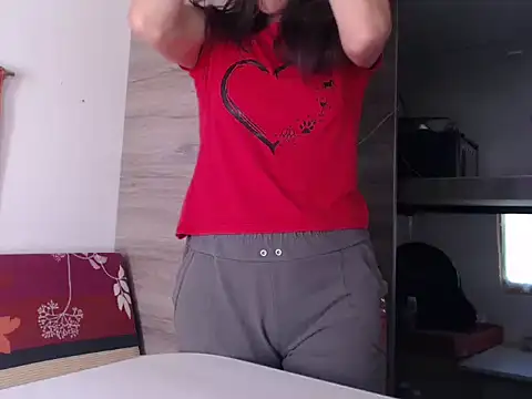 Missforever online show from September 21, 7:15 pm