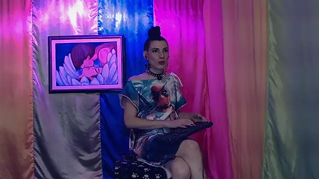 Snapshot of Moira-Hot chatting on February 6, 12:15 am Moira-Hot online show from February 6, 12:15 am