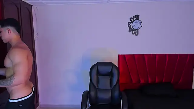 Snapshot of liam_jesus1 chatting on October 6, 11:24 pm liam jesus1 online show from October 6, 11:24 pm