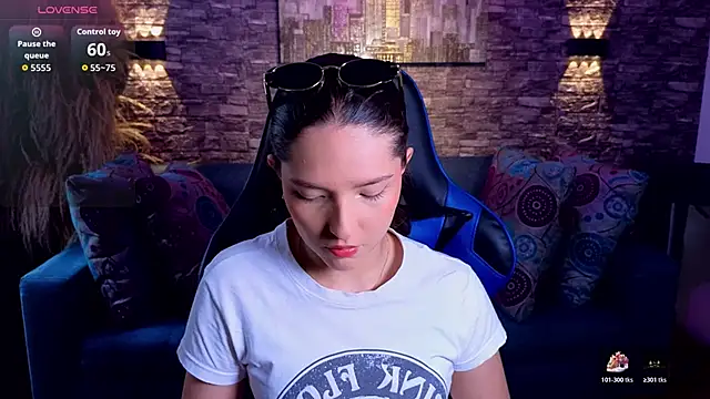 imrockstar online show from December 1, 7:30 pm