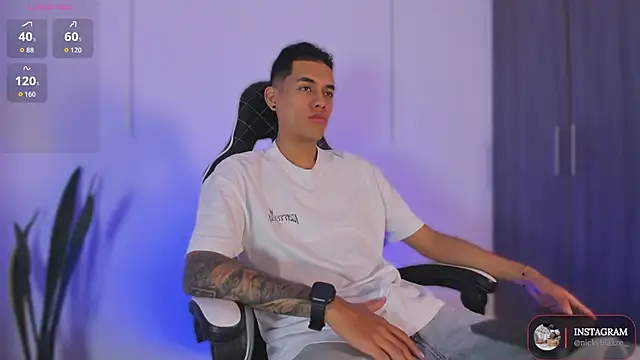 Nickyblazze  online show from December 5, 2:47 pm