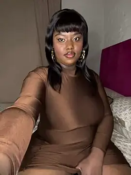 QUEEN NOBUHLE 777 online show from May 4, 11:34 pm