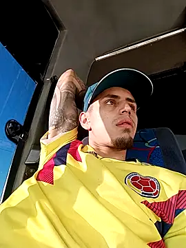 1C2AM22 online show from September 9, 10:20 pm