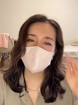 NATSUMI00 online show from October 4, 5:27 am